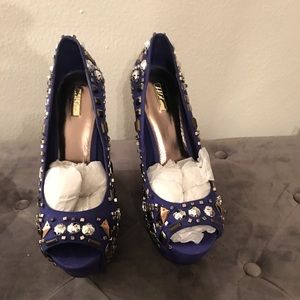 Wild pair purple silver studded wedge sandals